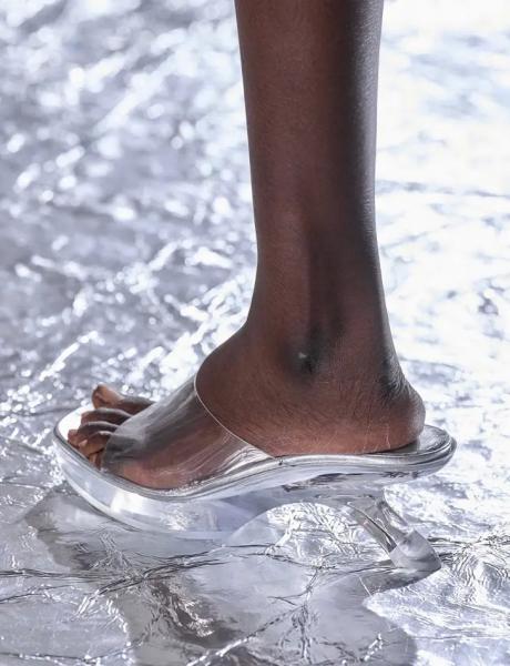 9 моделей трендовой обуви сезона весна 2024, которая необходима каждой моднице