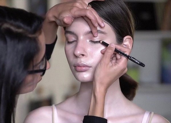 Как сделать естественный макияж